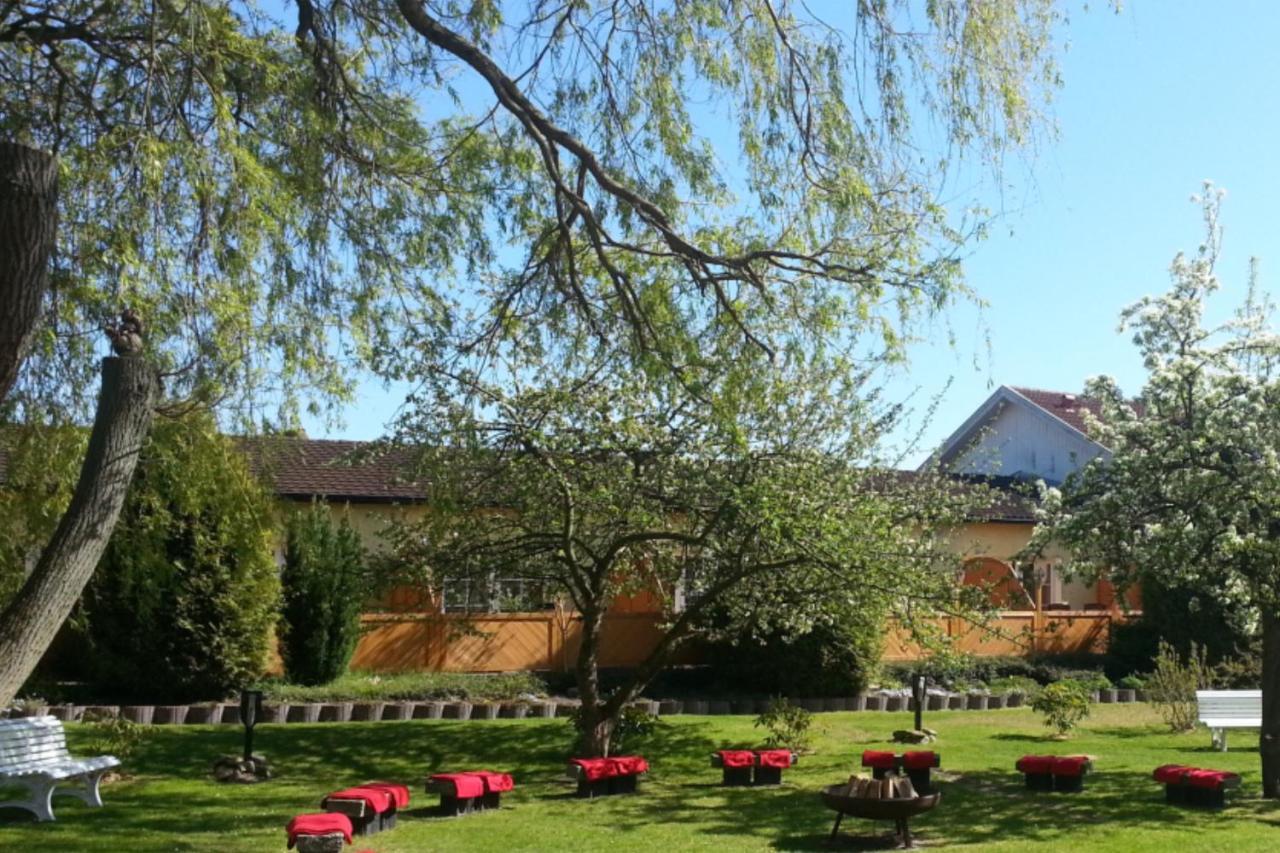 Ostsee-Rittergut-Ruegen Mit Binzhotel & Ordenskapelle & Romantikgut Kültér fotó
